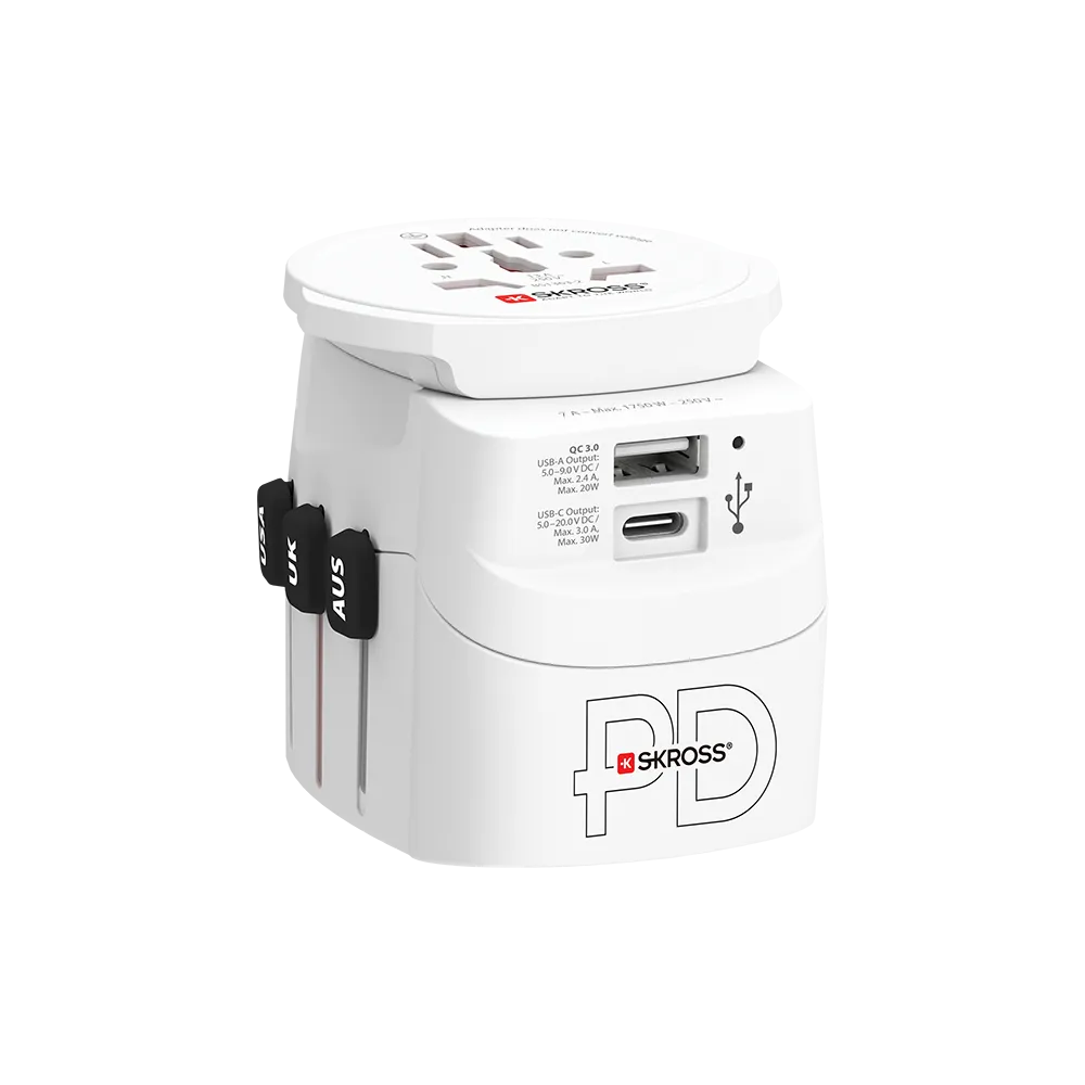 SKROSS PRO Light World matka-adapteri USB-C- ja USB-A-liitännöillä